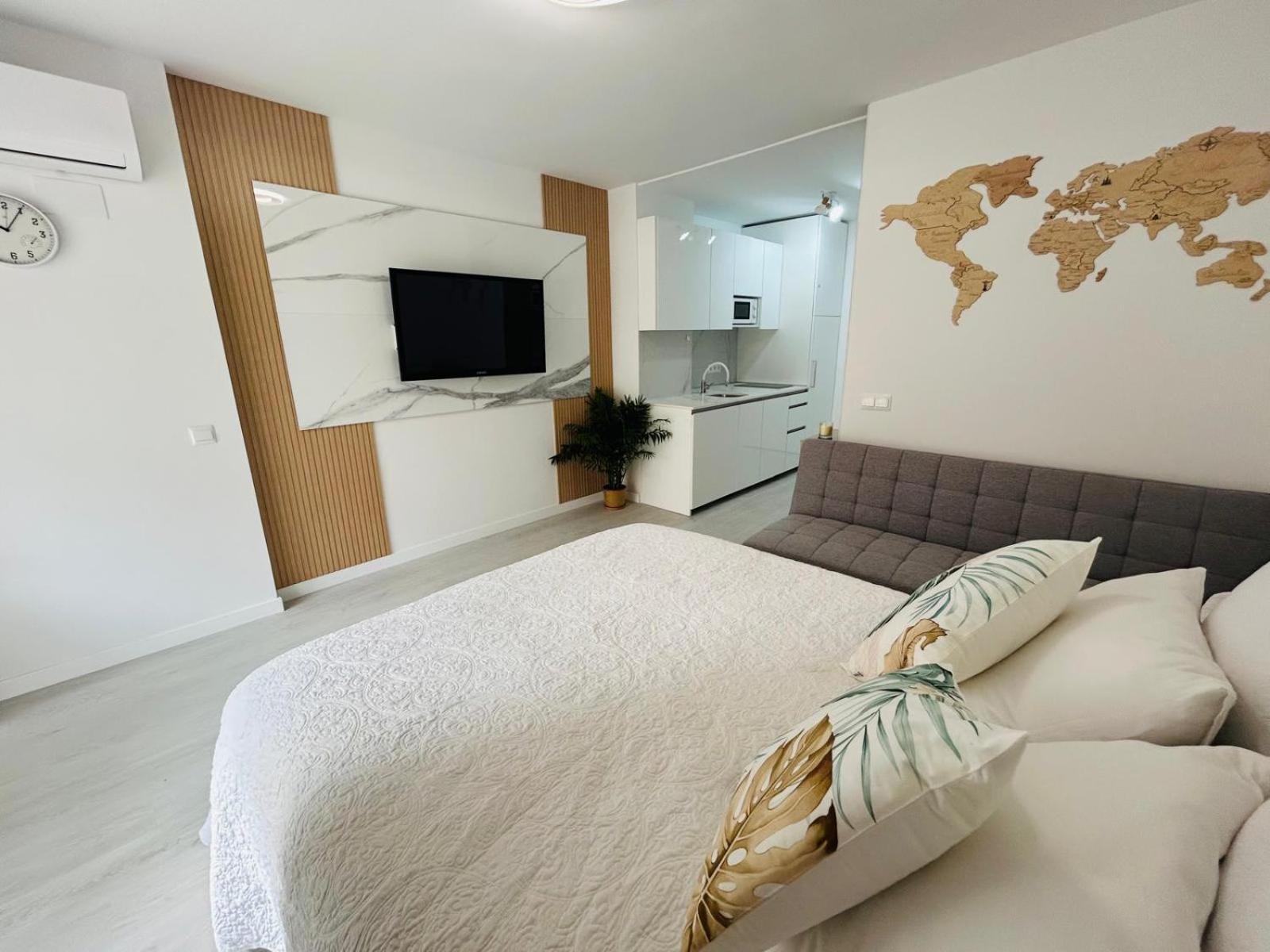 Niki студія нова, після ремонту Apartment Benalmadena