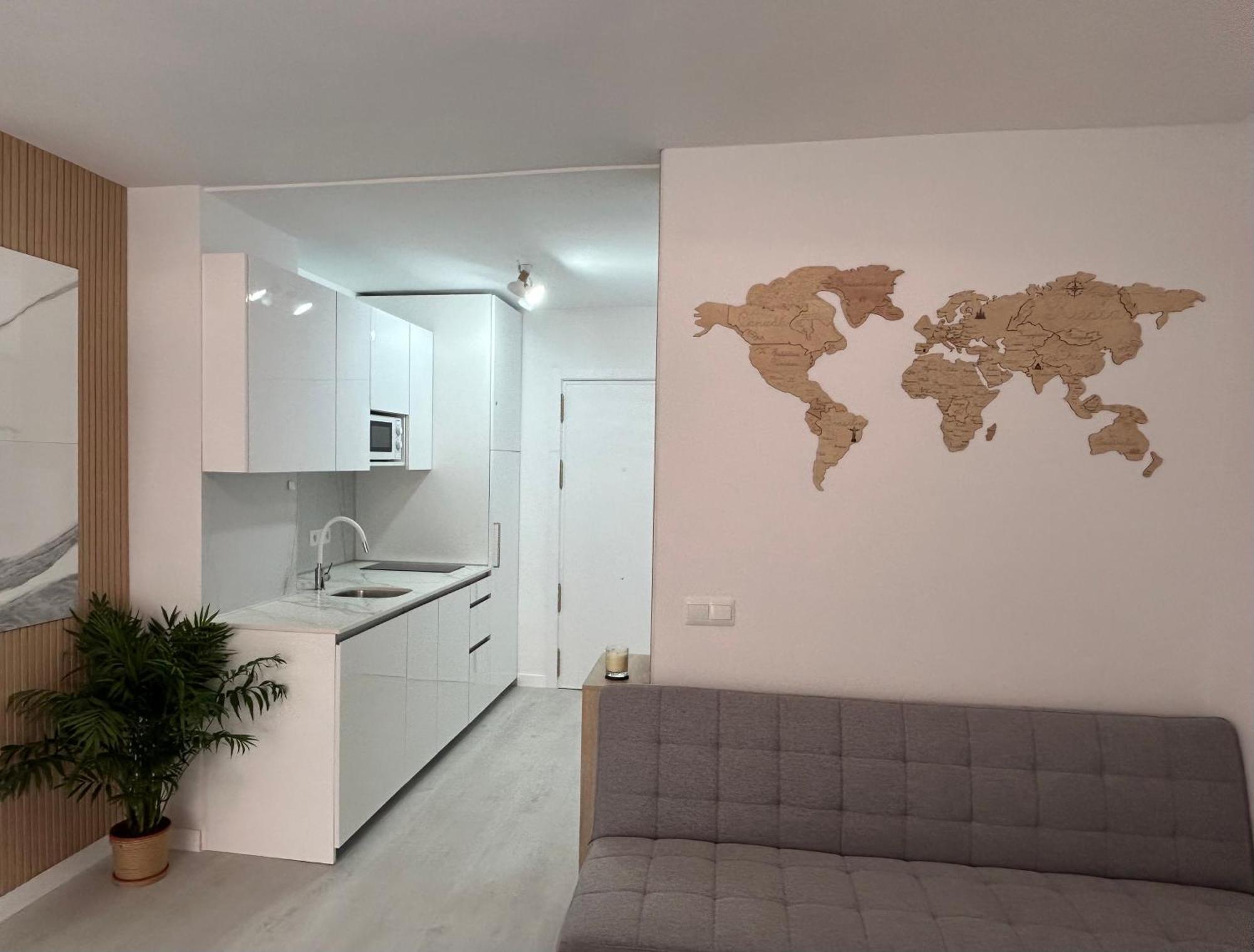 Apartment Niki студія нова, після ремонту Benalmadena
