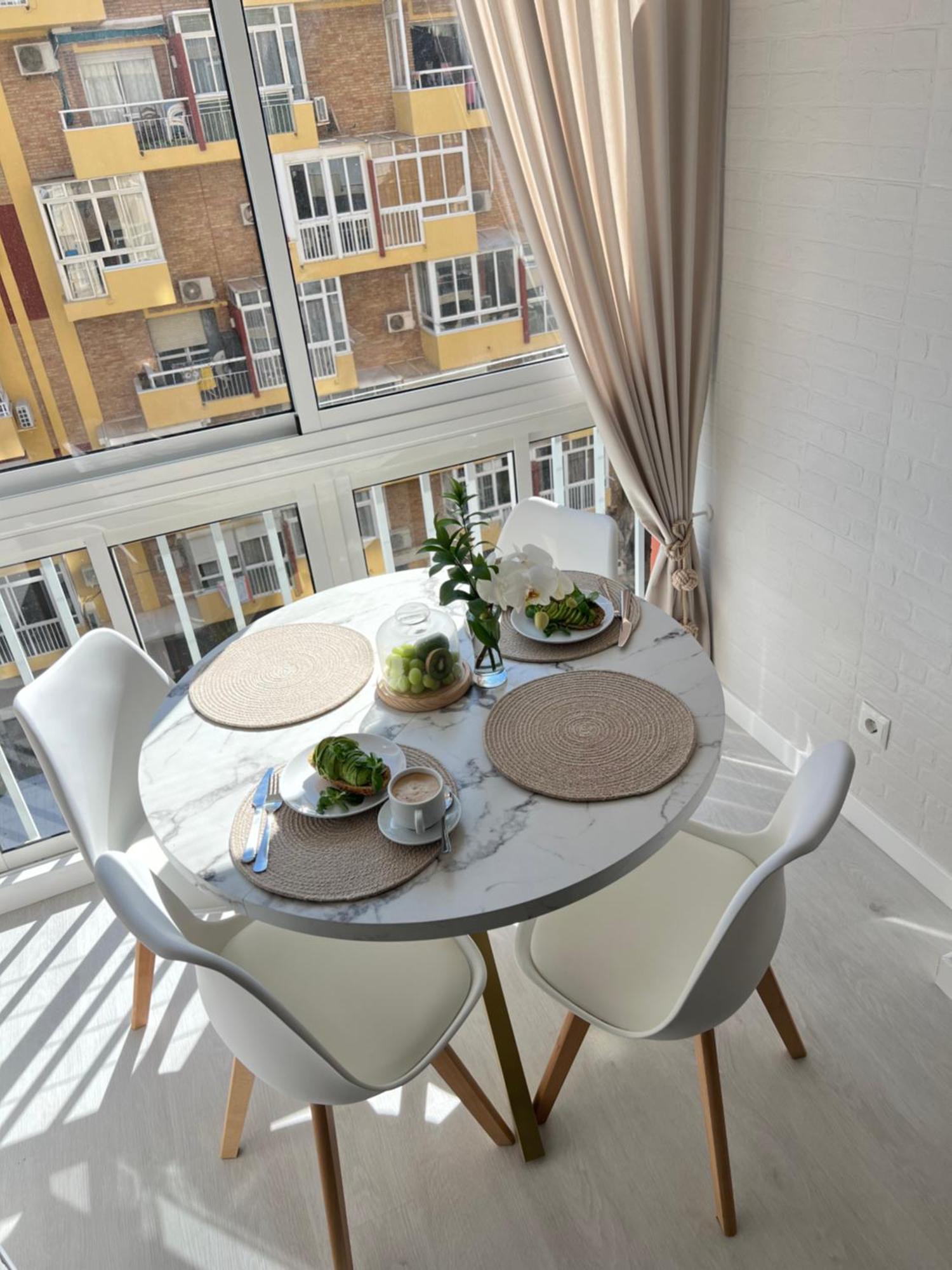 Niki студія нова, після ремонту Apartment