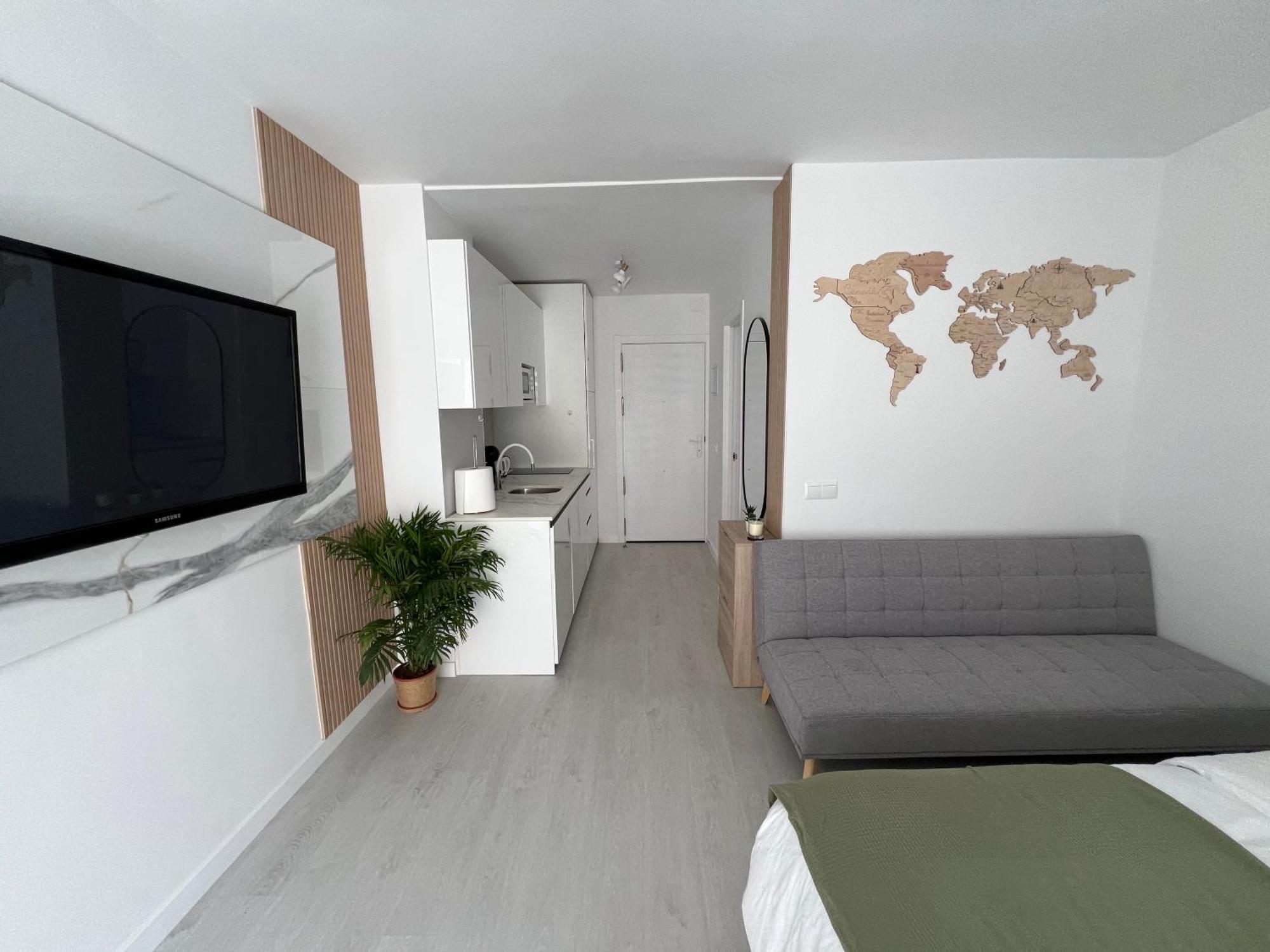 Niki студія нова, після ремонту Apartment *